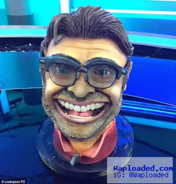 See the life-like sculpted cake Liverpool gifted coach Jurgen Klopp for his 49th birthday (photo)